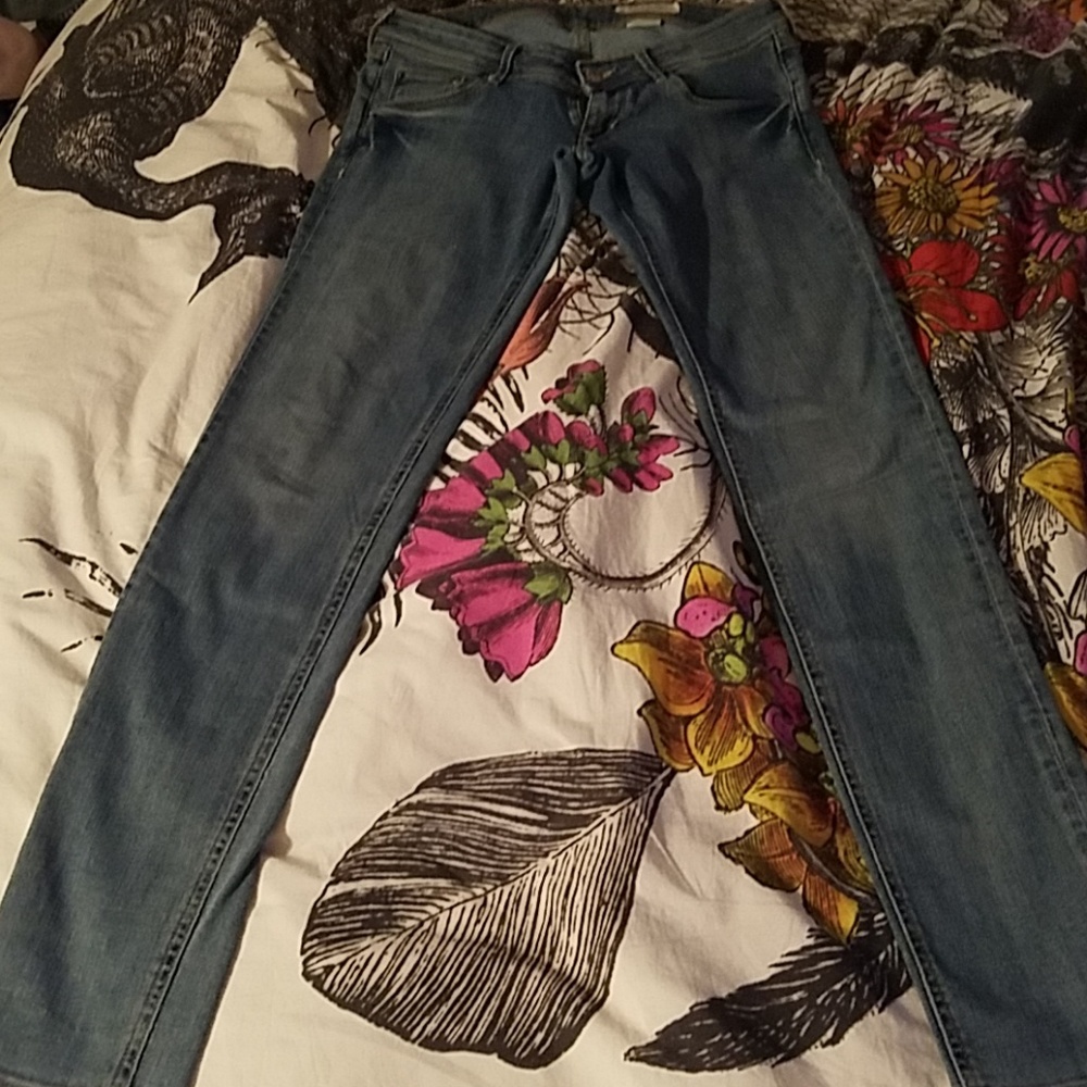 H&M super low rise skinny jeans 28x32